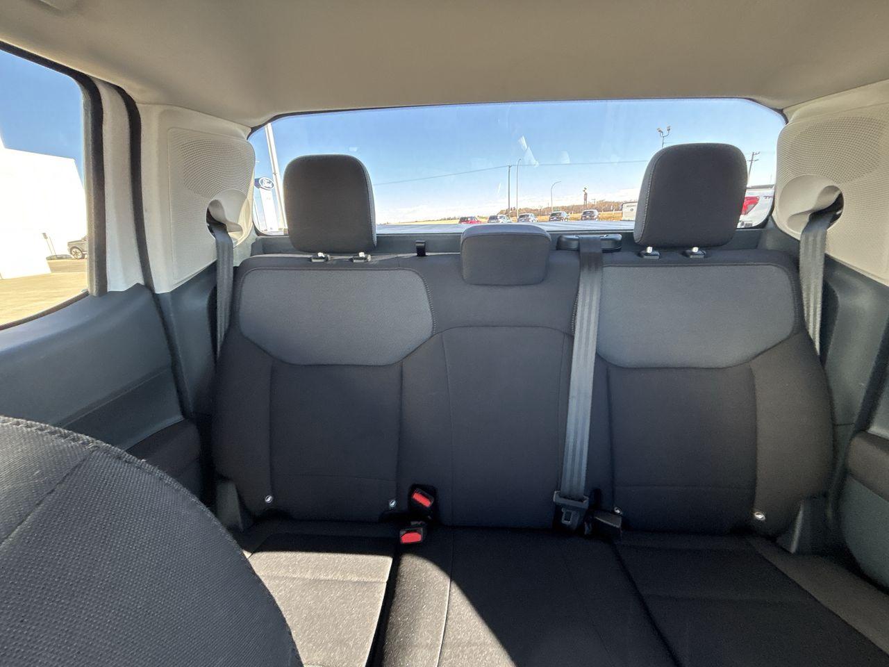 2022 Ford Maverick XL AWD SuperCrew Photo5