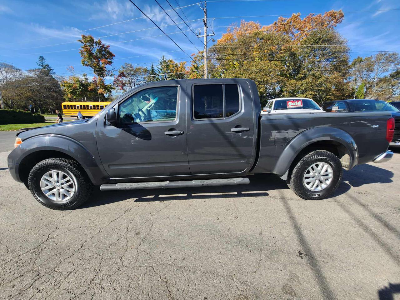 2015 Nissan Frontier SV - Photo #3