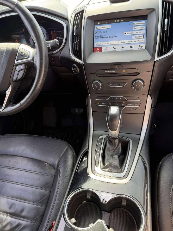 2016 Ford Edge SEL - Photo #18