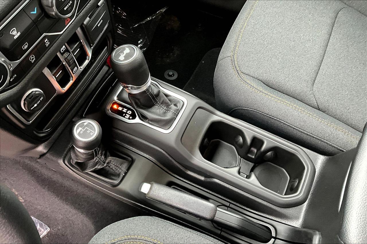 2026 Jeep Wrangler SPORT 4DR | Hardtop | 12" Touchscreen | Carplay Photo