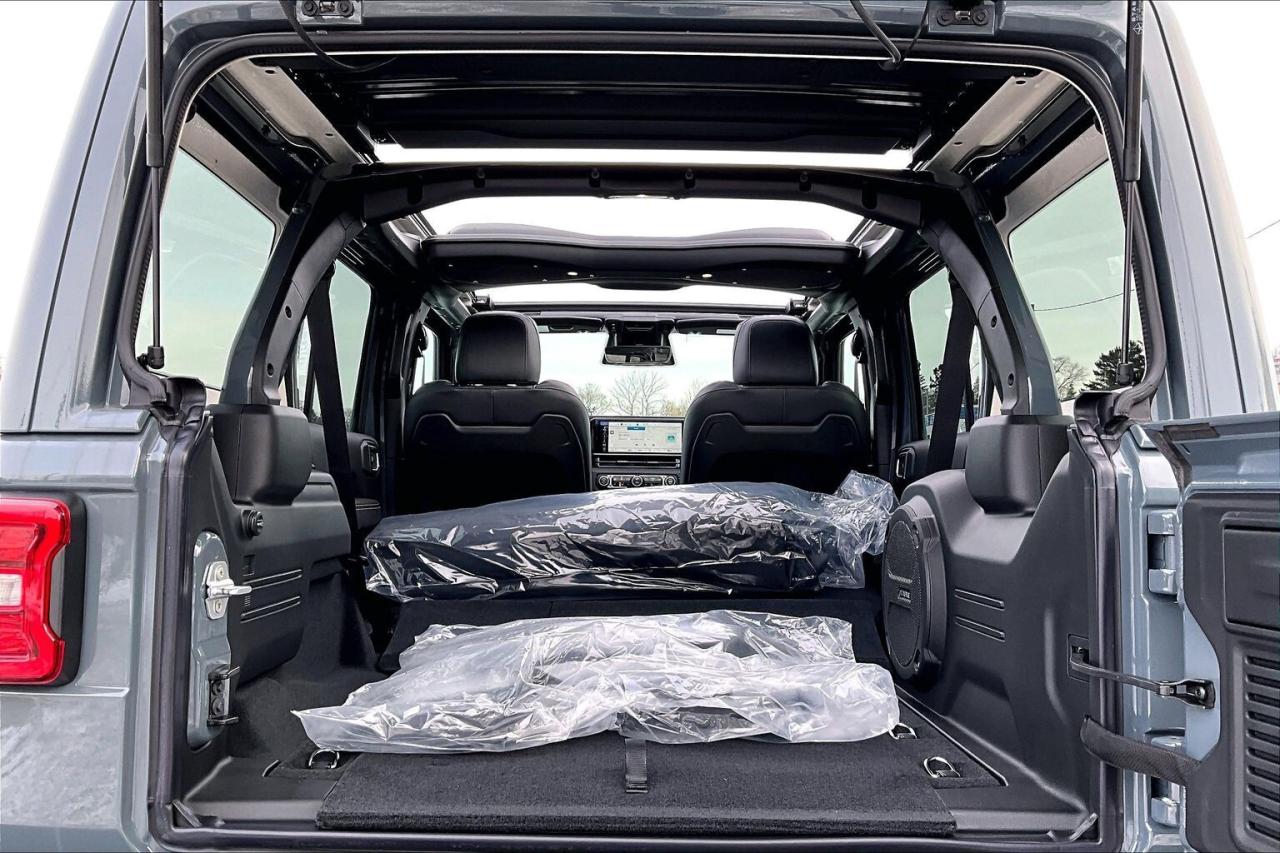 2026 Jeep Wrangler SAHARA | Sky-Top | Leather | Nav | Side Steps 4X4 Photo