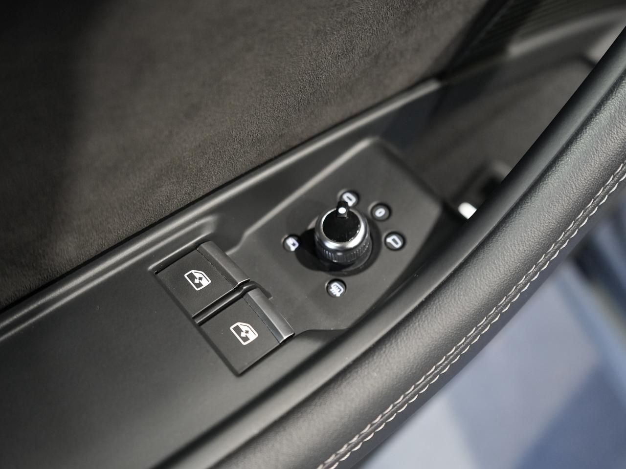 2021 Audi S5 Coupe Technik/B&O/MASSAGE/360CAM/CARBON FIBER/1-OWNER Photo