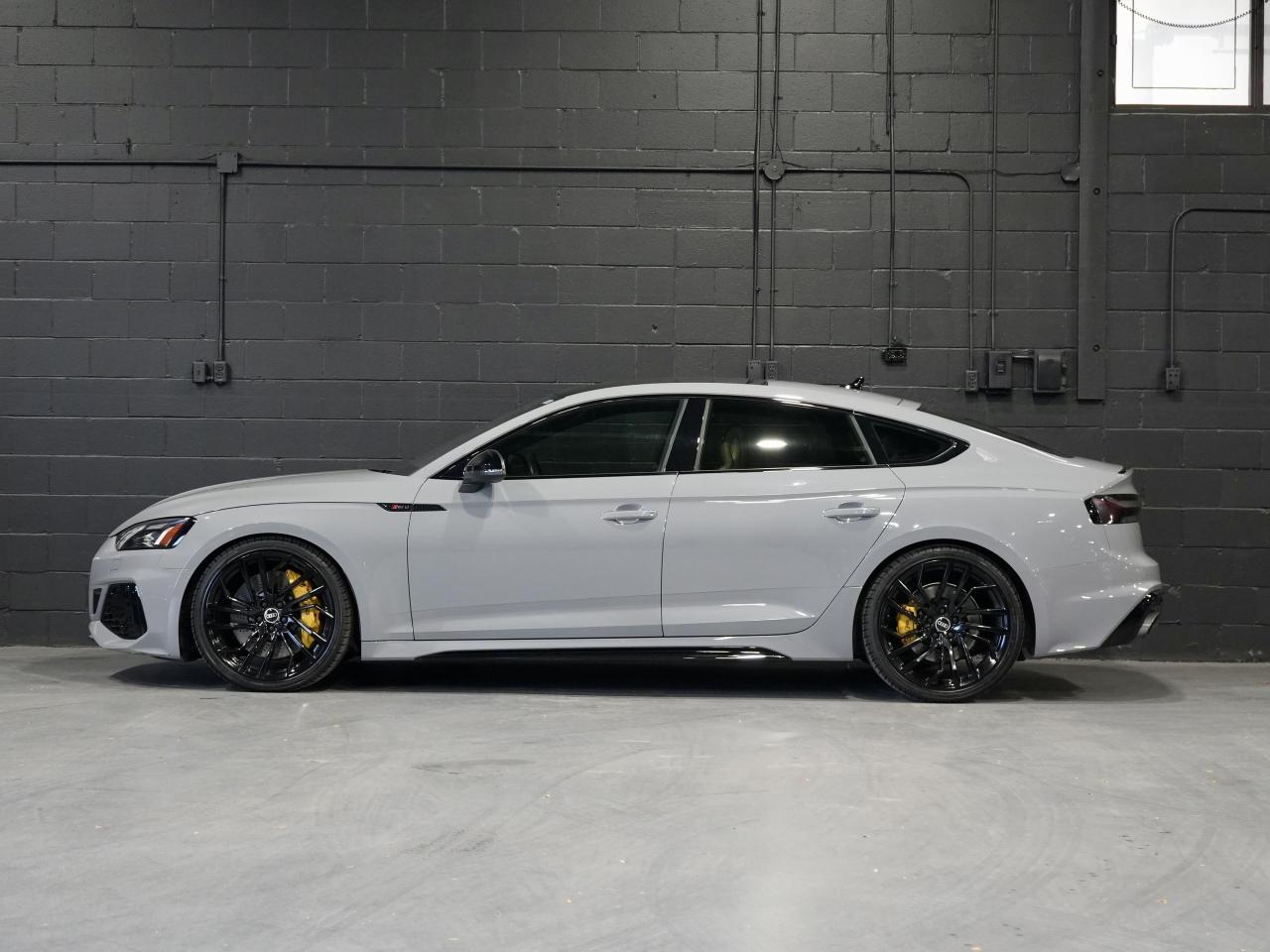 2021 Audi RS 5 Sportback ROOF/360 CAM/B&0/CARBON FIBER/DRIVE ASSIST/MASSAGE Photo