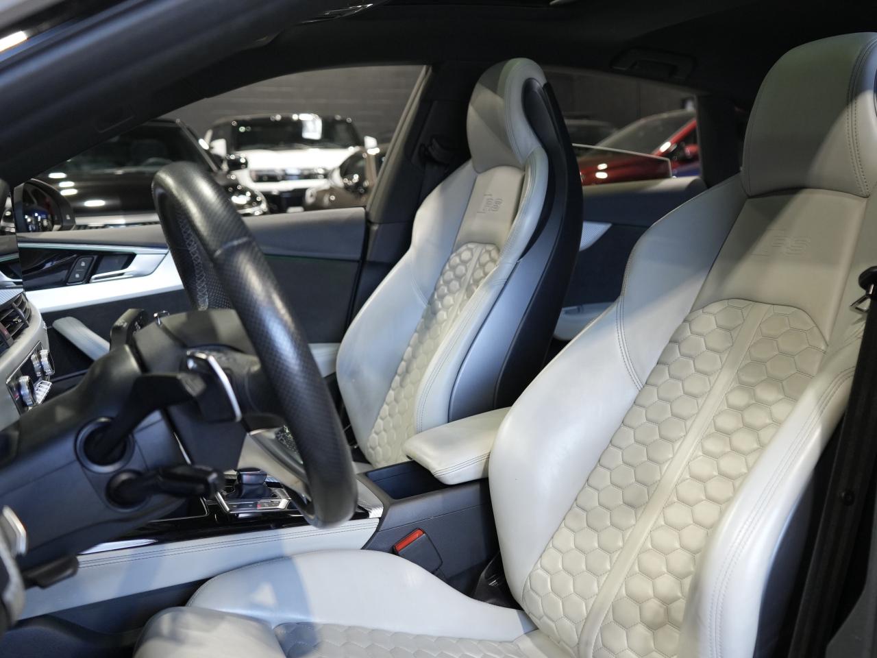 2021 Audi RS 5 Sportback ROOF/360 CAM/B&0/CARBON FIBER/DRIVE ASSIST/MASSAGE Photo