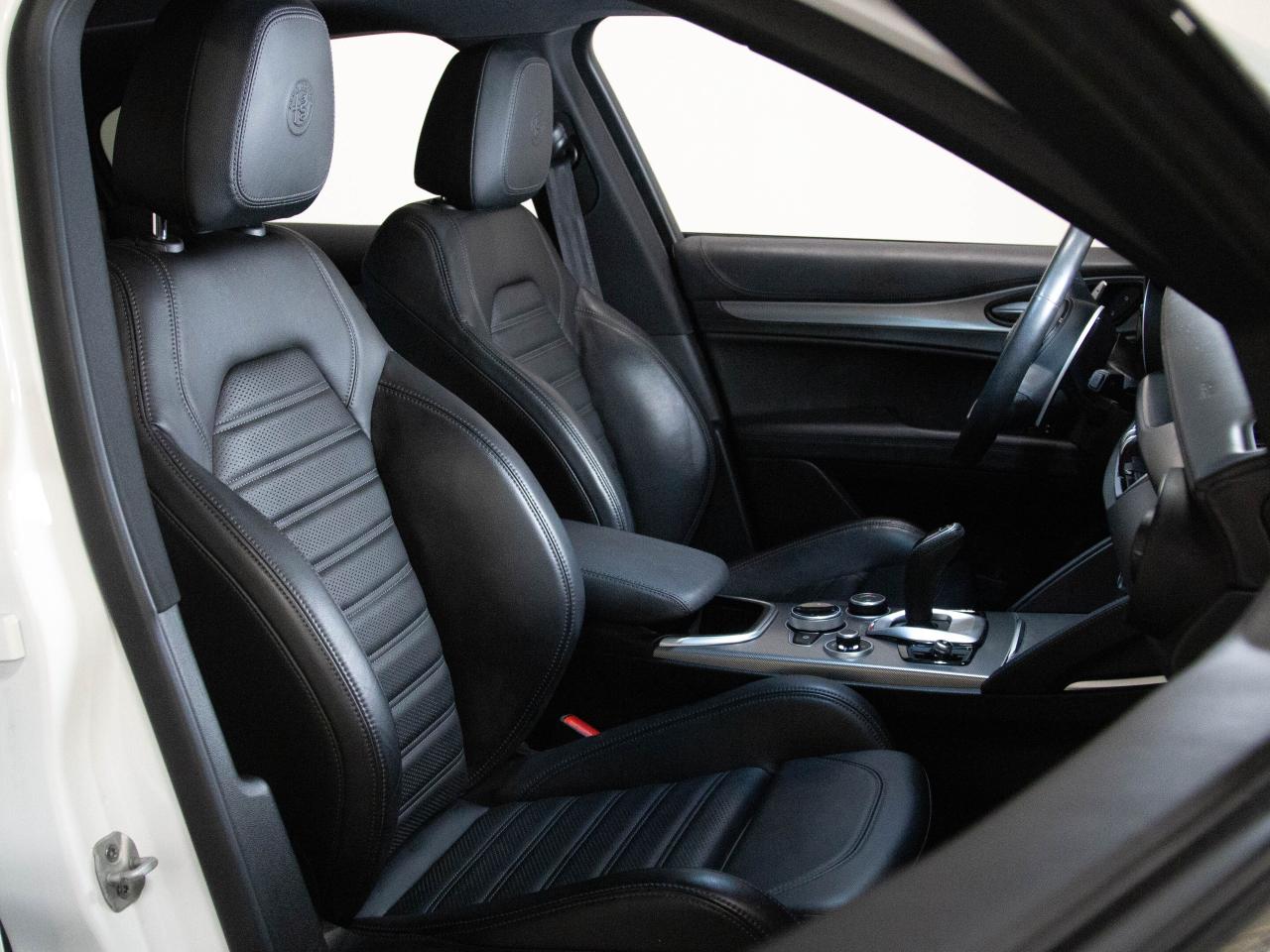 2022 Alfa Romeo Stelvio VELOCE | ACTIVE ASSIST PLUS PKG | 20"RIM Photo