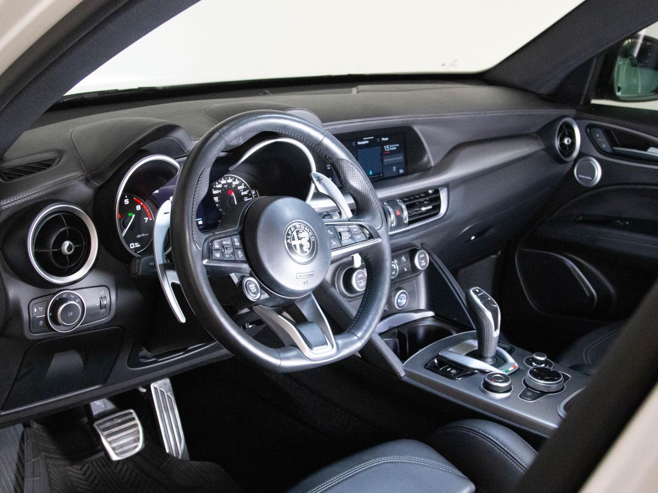 2022 Alfa Romeo Stelvio VELOCE | ACTIVE ASSIST PLUS PKG | 20"RIM Photo