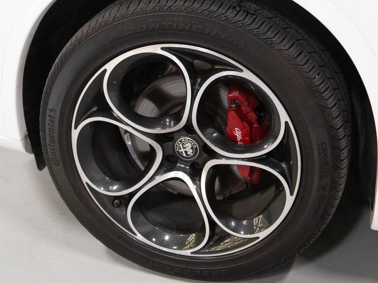 2022 Alfa Romeo Stelvio VELOCE | ACTIVE ASSIST PLUS PKG | 20"RIM Photo