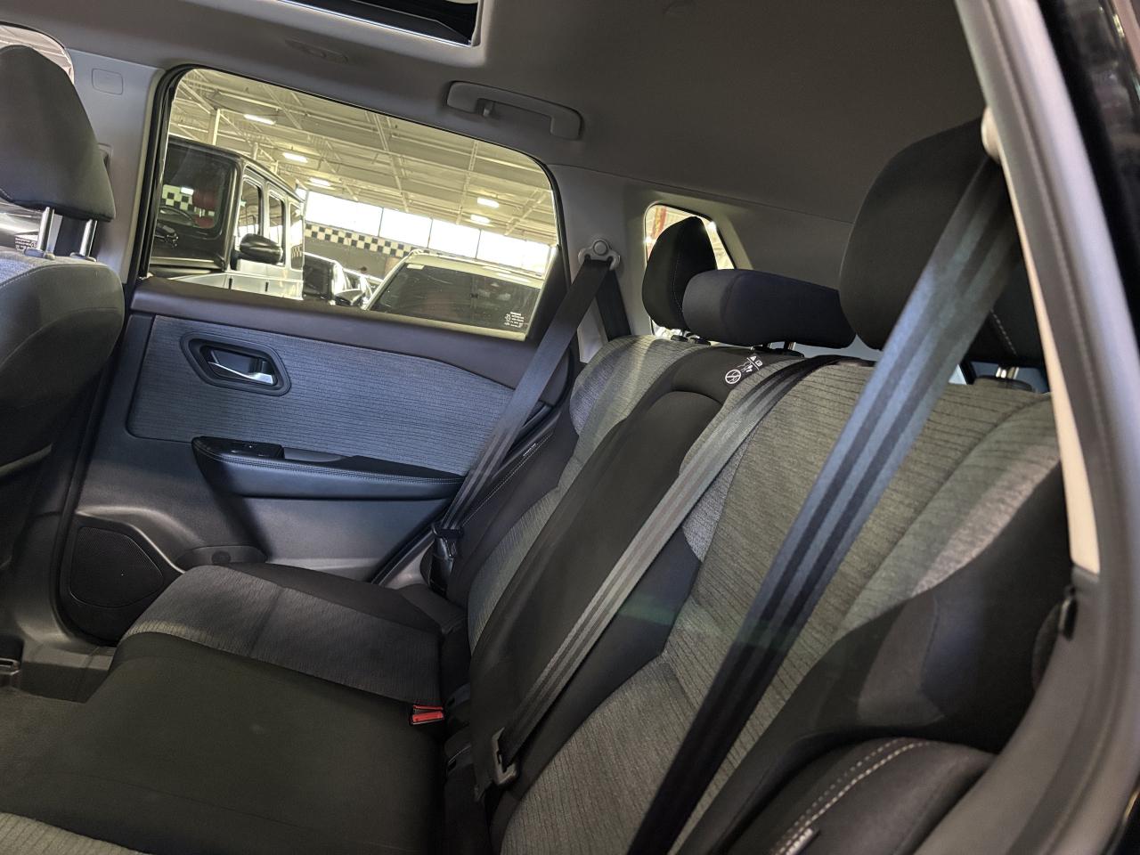 2023 Nissan Rogue SV AWD|MOONROOF|ALLOYS|360CAM|HEATEDSEATS|+++ - Photo #8
