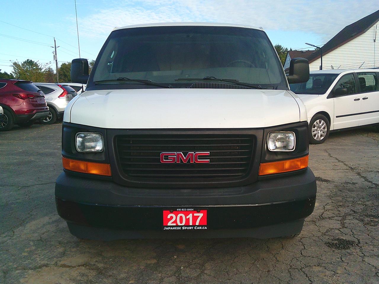 2017 GMC Savana Cargo Van RWD 3500 135 - Photo #3