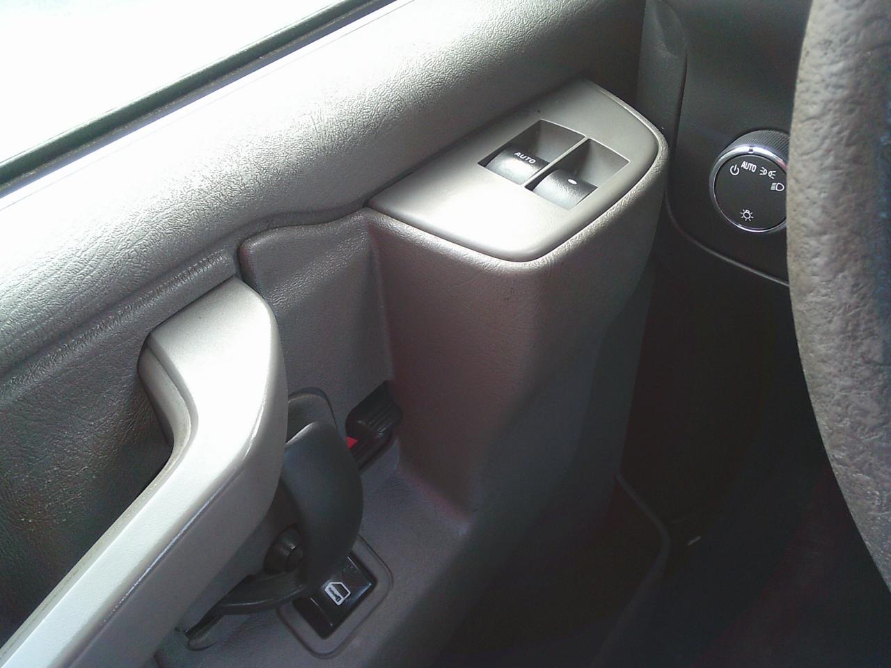 2017 GMC Savana Cargo Van RWD 3500 135 - Photo #10