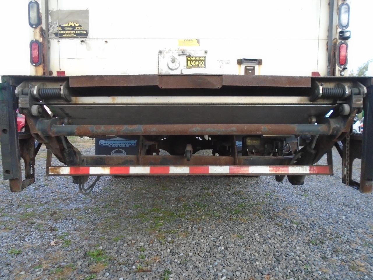 2013 Hino 268 reffer - Photo #13