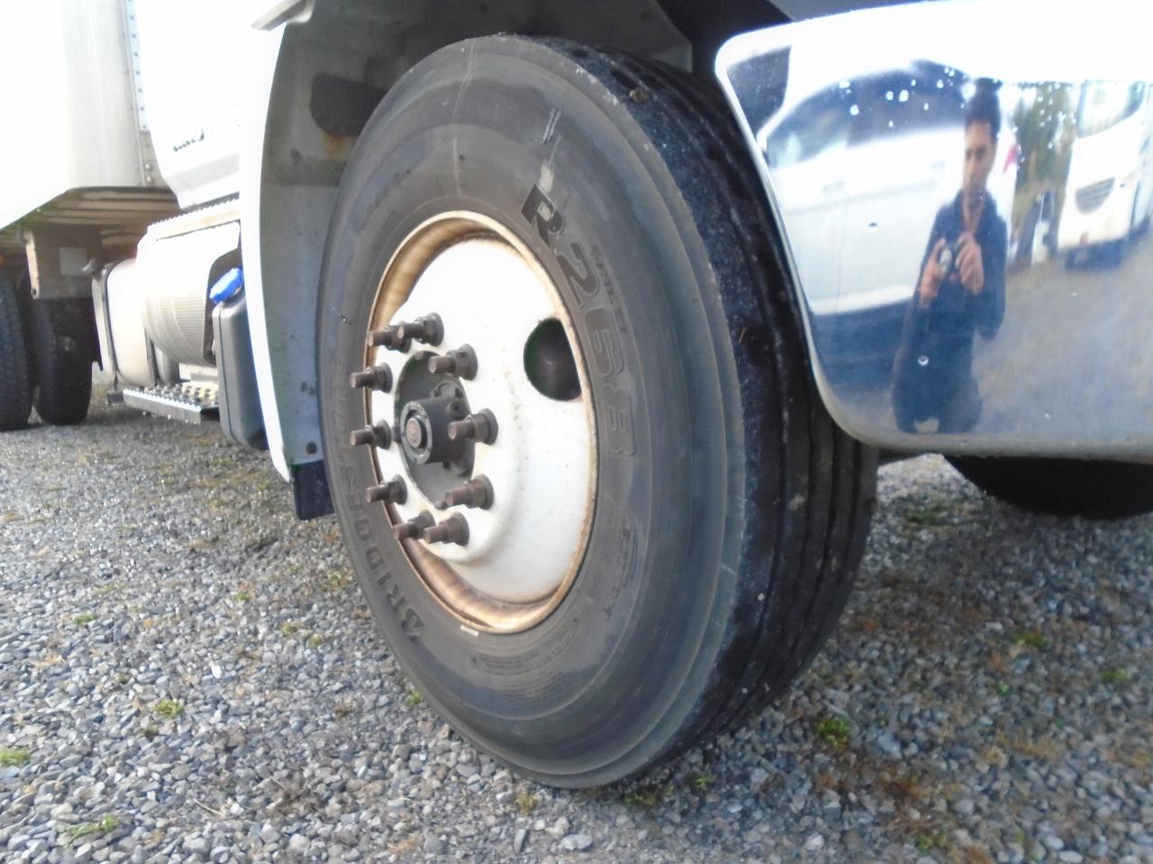 2013 Hino 268 reffer - Photo #26