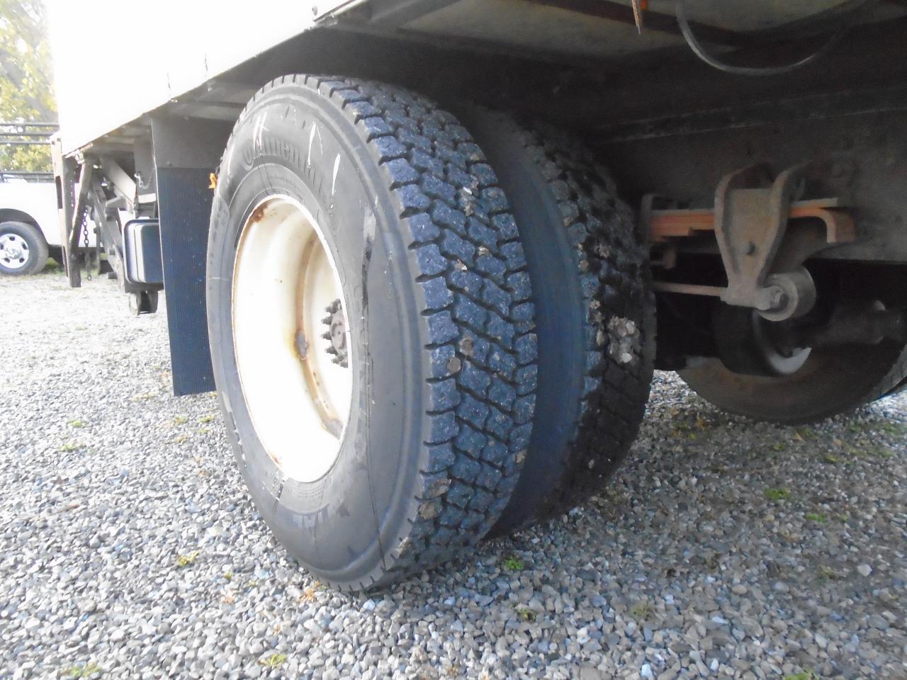 2013 Hino 268 reffer - Photo #28
