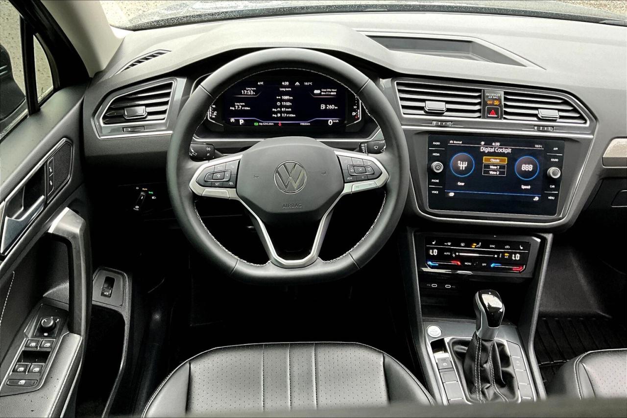 2024 Volkswagen Tiguan Comfortline | Heated Leather | Panoroof | AWD Photo4
