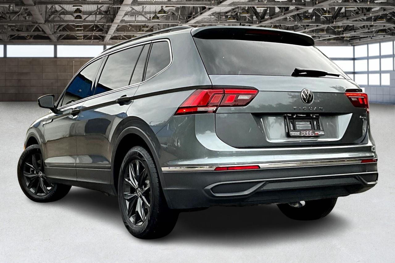 2024 Volkswagen Tiguan Comfortline | Heated Leather | Panoroof | AWD Photo