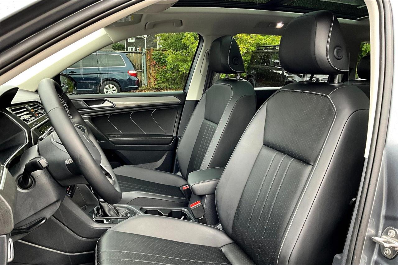 2024 Volkswagen Tiguan Comfortline | Heated Leather | Panoroof | AWD Photo