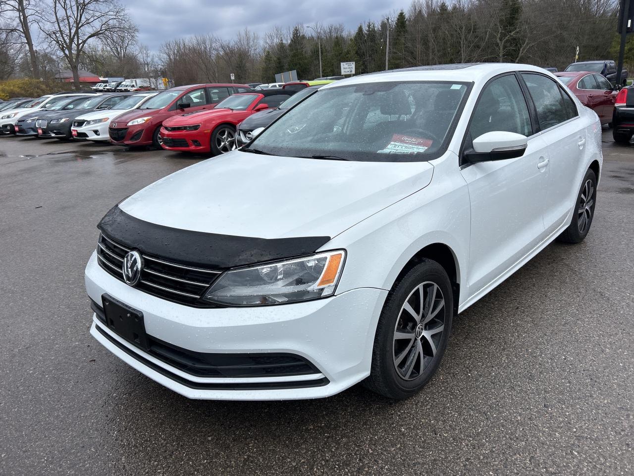 2016 Volkswagen Jetta Sedan COMFORTLINE, CLEAN CARFAX, MANUAL, SUNROOF! - Photo #2