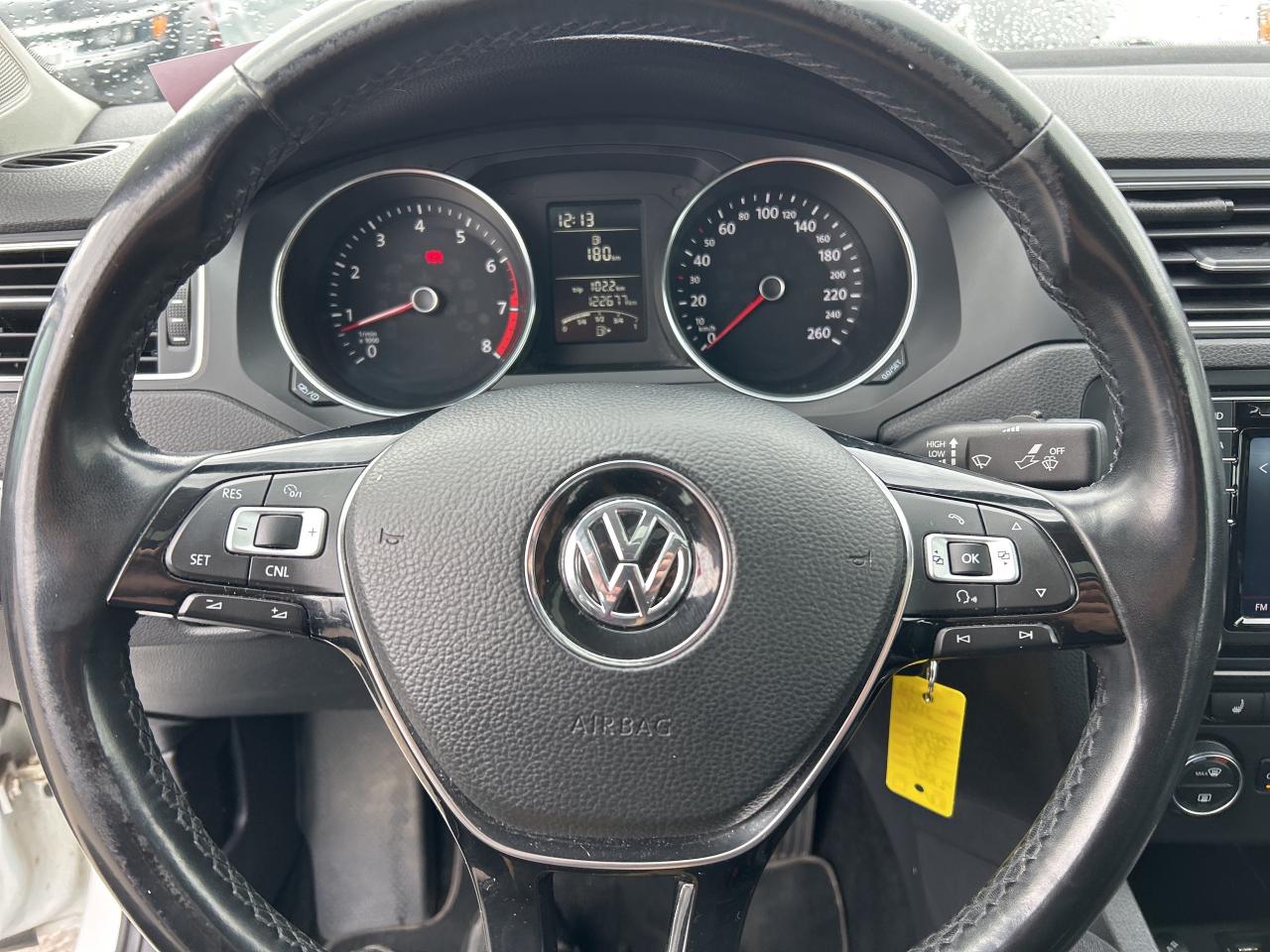 2016 Volkswagen Jetta Sedan COMFORTLINE, CLEAN CARFAX, MANUAL, SUNROOF! - Photo #18