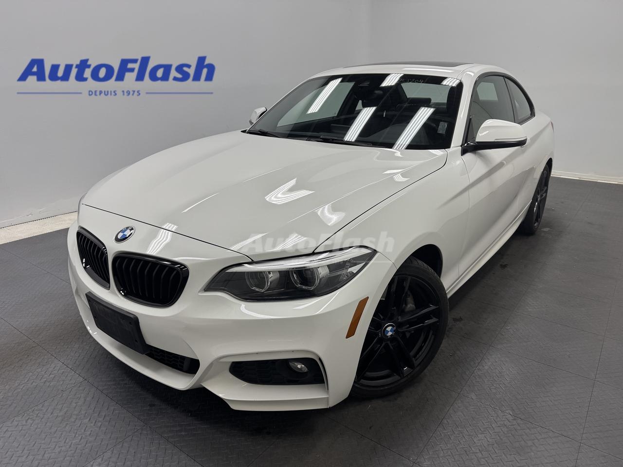 +Si&egrave;ges en cuir / Leather interior
+R&eacute;gulateur de vitesse  / Cruise control 
+Commandes de radio au volant / Steering wheel audio controls
+Avertisseur de d&eacute;rive de la trajectoire / Lane departure warning  
+Syst&egrave;me de navigation / Navigation system 
+Si&egrave;ges chauffants / Heated seats 
+Bluetooth 
+Cam&eacute;ra de recul / Backup camera 
+Toit ouvrant / Sunroof 
+D&eacute;marrage &agrave; bouton / Push button start																							
+Aucun Accident /  No accidents
+V&eacute;rifi&eacute; par Carfax / Carfax verified
+Protection m&eacute;canique disponible / Mechanical protection available

Visitez notre page Google pour voir tous les commentaires positifs que nos clients nous laissent.
 
Financement rapide et facile, 1ere, 2e et 3e chances au cr&eacute;dit, approbation en 30 minutes, taux dacceptation tr&egrave;s &eacute;lev&eacute;. 

Essayez notre demande de cr&eacute;dit s&eacute;curis&eacute; en ligne, sans obligation! 

Nous sommes les sp&eacute;cialistes des autos, fourgonnettes, VUS, 4x4, et les camions l&eacute;gers jusqu&agrave; une tonne. 

*Seulement le nettoyage de base du v&eacute;hicule, fait par un sous-traitant, est inclus. Pour un perfectionnement de lesth&eacute;tique int&eacute;rieur/ext&eacute;rieur, dont une d&eacute;contamination de la peinture, des retouches de peinture, faites par nos experts en esth&eacute;tique, une somme de 249$ sera ajout&eacute;e &agrave; votre facture. Aussi disponible, loption dimmatriculer la voiture sur place, qui vous permet d&eacute;pargner du temps et le co&ucirc;t de 25$ du transit temporaire.

*************

Since 1975 AutoFlash has offered the best price-quality and excellent service. 

Visit our Google page to read all the nice things our clients have to say about us.

We have financing for all credit situations. 1st 2nd 3rd chance credit with an excellent approval rate!

Try our secured online credit application any time, with no obligation! 

We specialize in all brands, makes and models. Whether you need a car, truck, SUV or minivan, we can help you.

And if we dont have it, well find it for you!

*Only the basic cleaning of the vehicle, done by a subcontractor, is included in the advertised price. For a complete interior/exterior detailing, done by our esthetic specialists, which includes a complete paint decontamination and paint touch-ups if needed, an amount of 249$ will be added to your invoice. Also available, in-house licensing, which allows you to save the $25 for a temporary Transit.