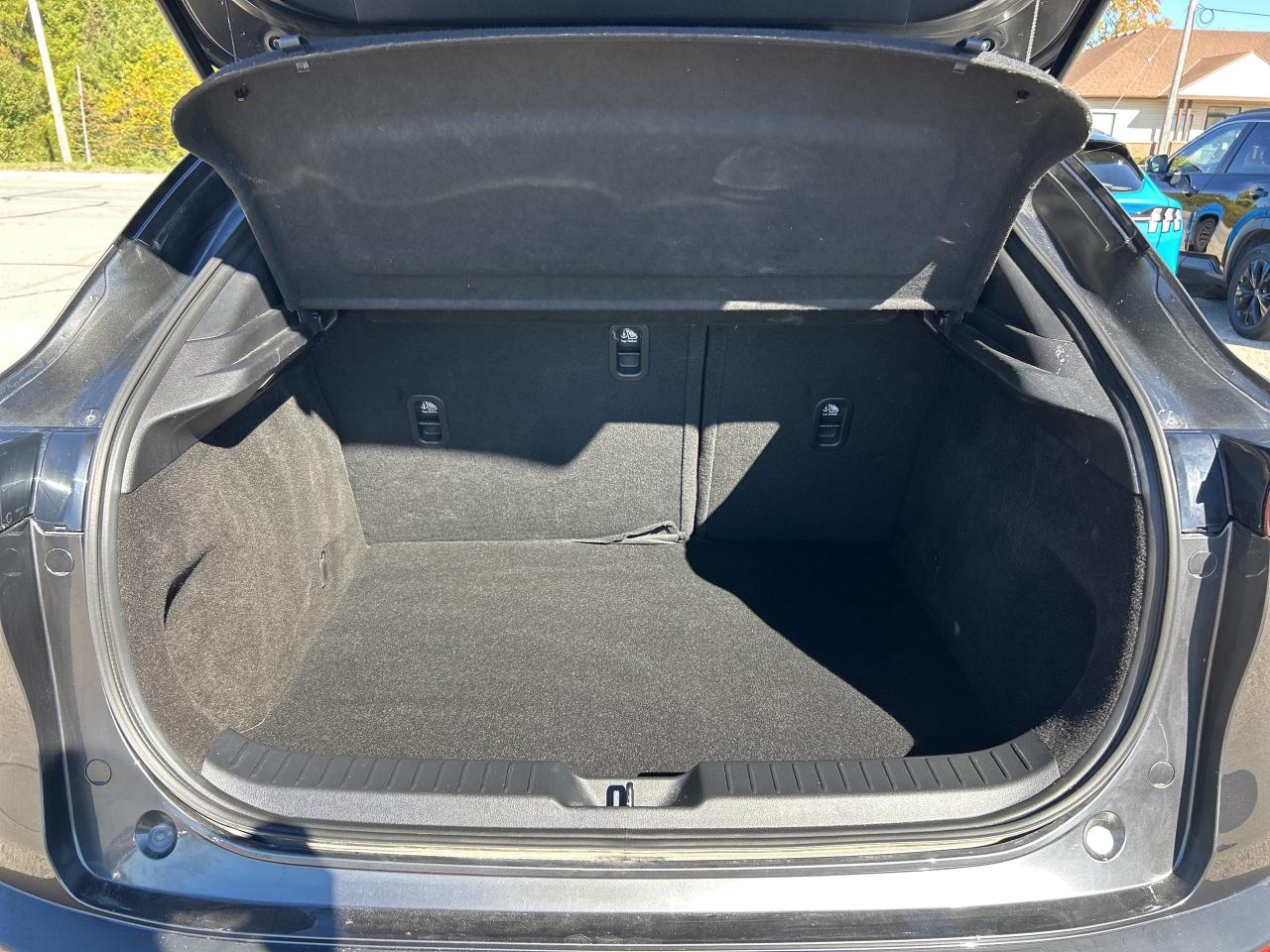 2023 Mazda CX-30 HEATED STEERING WHEEL, BACK UP CAM, HEATED SEATS! - Photo #11