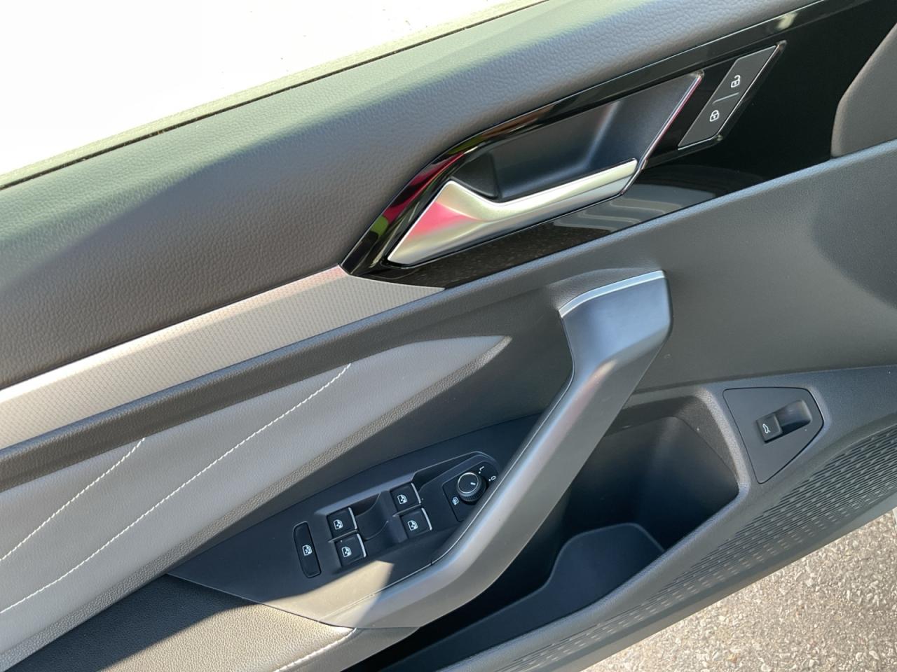 2025 Volkswagen Jetta 1.5L Why Buy New! Amazing on Gas! Sports Package! Photo