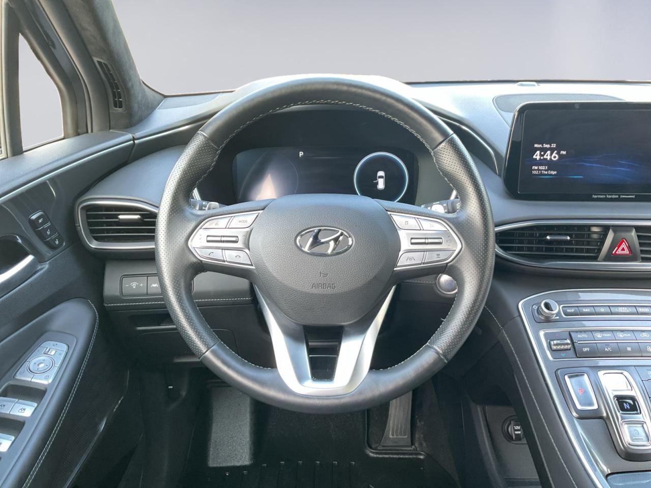 2023 Hyundai Santa Fe 2.5L Great kms! Certified! Ready for Your Driveway Photo