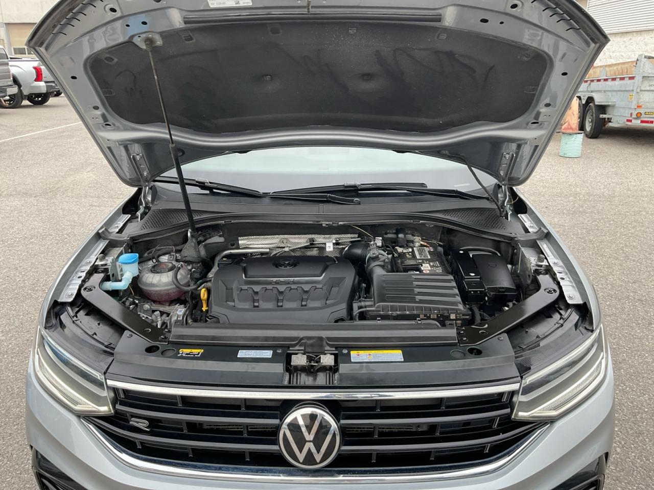 2023 Volkswagen Tiguan 2.0L R-Line Black Edition! One Owner Off Lease! Photo
