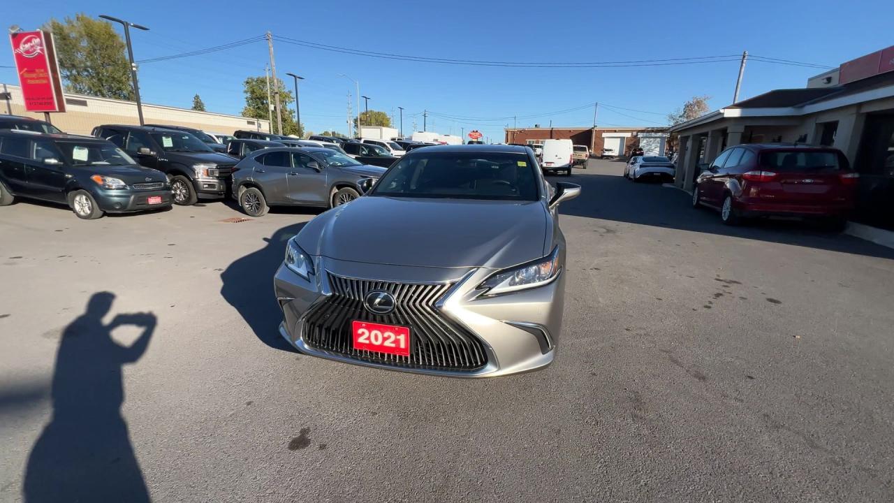 2021 Lexus ES 250 AWD | COOLED LEATHER | SUNROOF | CARPLAY Photo2