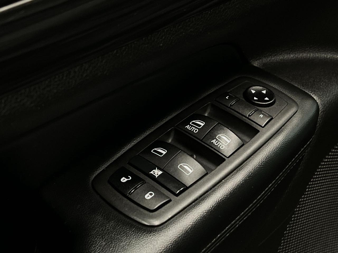 2021 Jeep Grand Cherokee ALTITUDE 4X4 | HTD LEATHER | 20IN ALLOYS | TOW PKG Photo