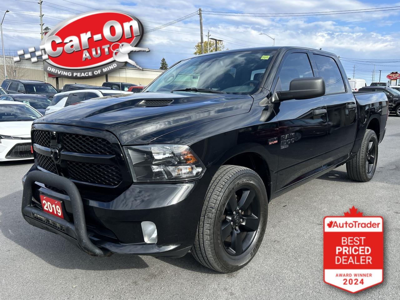 Used 2019 RAM 1500 Classic EXPRESS NIGHT 4X4 | CREW CAB | 5.7L V8 | CARPLAY for sale in Ottawa, ON