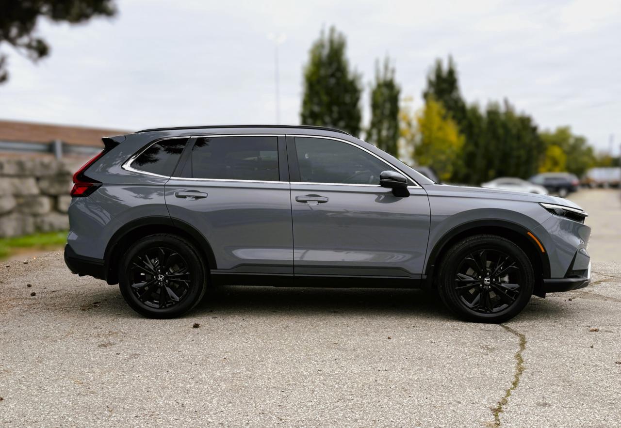 2025 Honda CR-V Hybrid Touring AWD | NAVIGATION | BOSE STEREO | BLUETOOTH Photo3