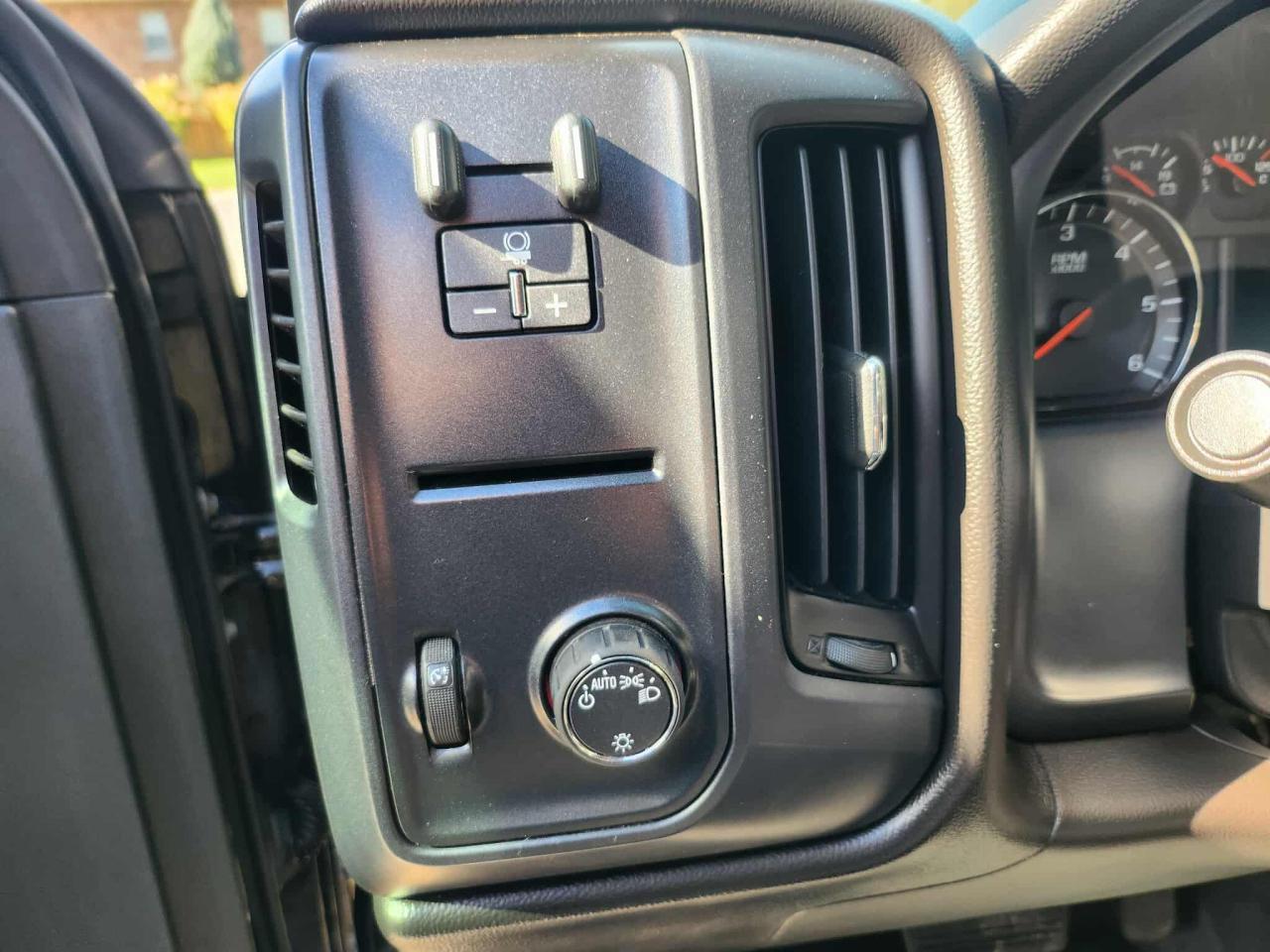 2015 GMC Sierra 1500  - Photo #17