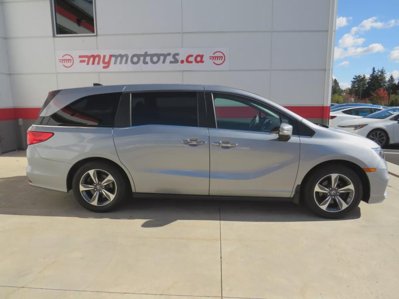 2019 Honda Odyssey EX (**SAFETY/CERTIFIED!!**8 PASSENGER!!**TRAILER HITCH**TINTS**ALLOY RIMS**DVD ENTERTAINMENT SYSTEM**SUNROOF**POWER SLIDING DOORS**POWER TAILGATE**LANE ASSIST**COLLISION WARNING**HEATED SEATS**PUSH BUTTON START**ANDROID AUTO/APPLE CARPLAY**REVERSE CAMERA* Photo