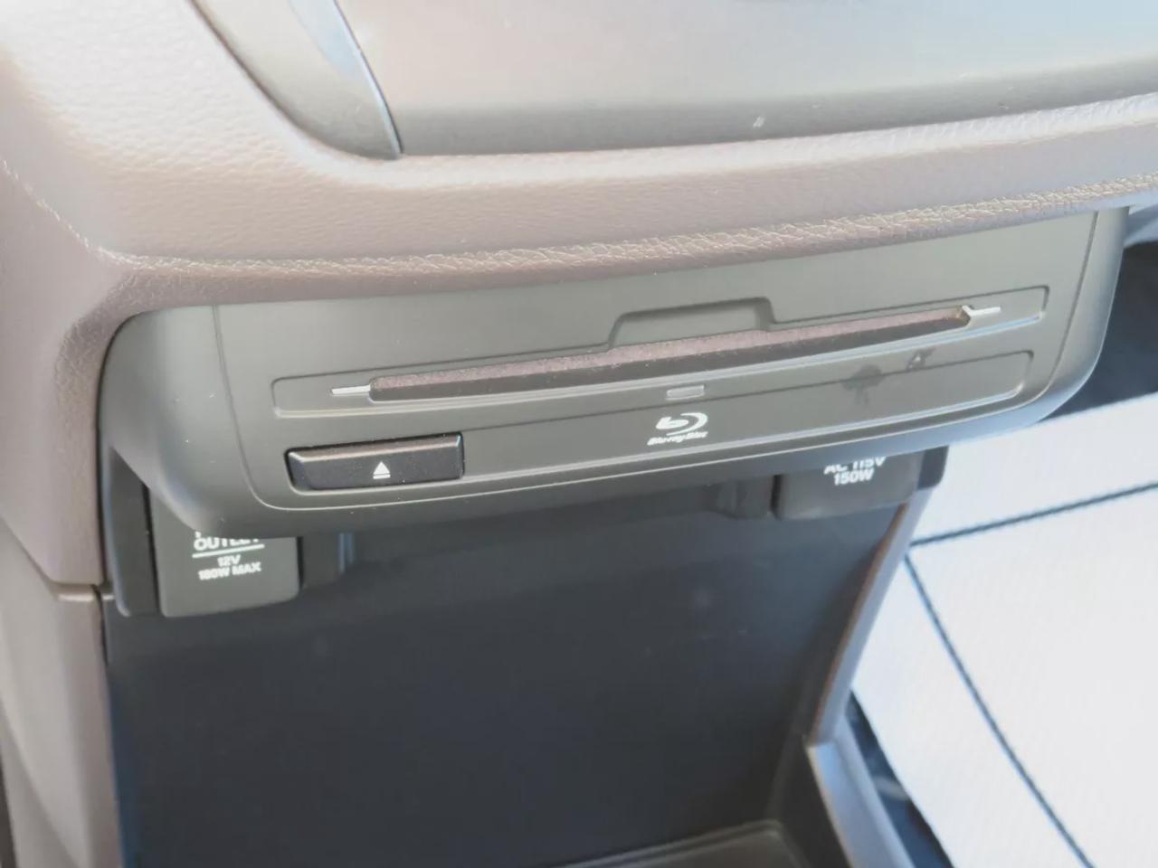 2019 Honda Odyssey EX  | Safety Certified | 8 Passenger | Trailer Hitch | Tints | Alloy Rims | DVD Entertainment System | Sunroof | Power Sliding Doors | Photo