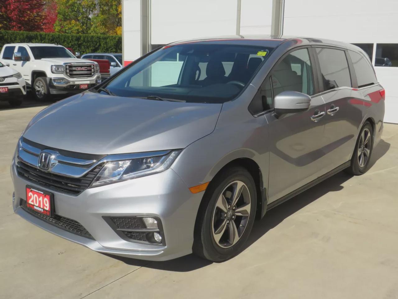 2019 Honda Odyssey EX  | Safety Certified | 8 Passenger | Trailer Hitch | Tints | Alloy Rims | DVD Entertainment System | Sunroof | Power Sliding Doors | Photo