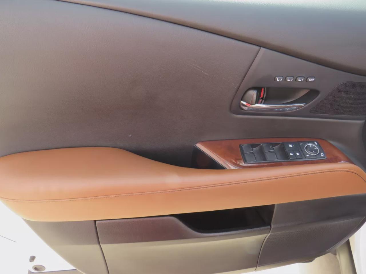 2015 Lexus RX 350 Sportdesign (**CLEAN TITLE/NO ACCIDENTS!!**SAFETY/CERTIFIED!!**AWD**ALLOY RIMS**LEATHER**SUNROOF**REVERSE CAMERA**POWER/MEMORY SEATS**PUSH BUTTON START**DIGITAL TOUCHSCREEN**CD PLAYER**REAR PRIVACY COVER**CRUISE CONTROL**BLUETOOTH**) Photo