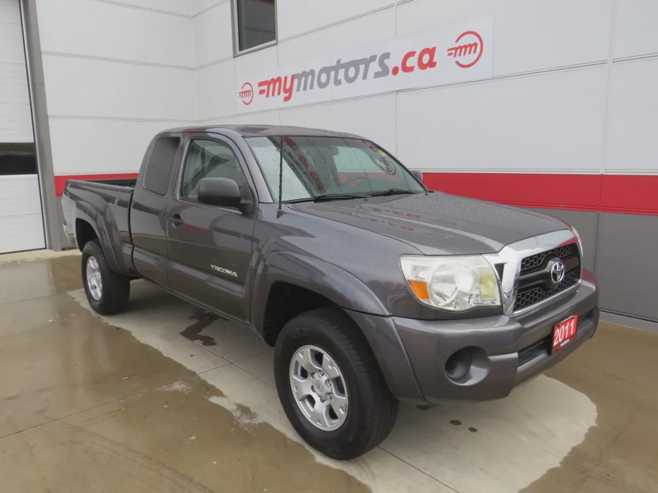 Used 2011 Toyota Tacoma BASE (**RARE!!**SAFETY/CERTIFIED!!**SOLID FRAME!!**MANUAL TRANSMISSION**A/C**TRAILER HITCH**ALLOY RIMS**POWER DOORS**POWER LOCKS**CD PLAYER**) for sale in Tillsonburg, ON