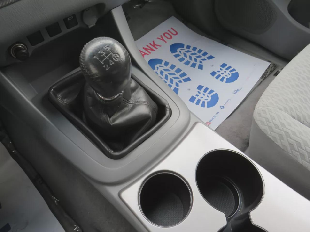 2011 Toyota Tacoma BASE (4X4**RARE!!**SAFETY/CERTIFIED!!**SOLID FRAME!!**MANUAL TRANSMISSION**A/C**TRAILER HITCH**ALLOY RIMS**POWER DOORS**POWER LOCKS**CD PLAYER**) Photo