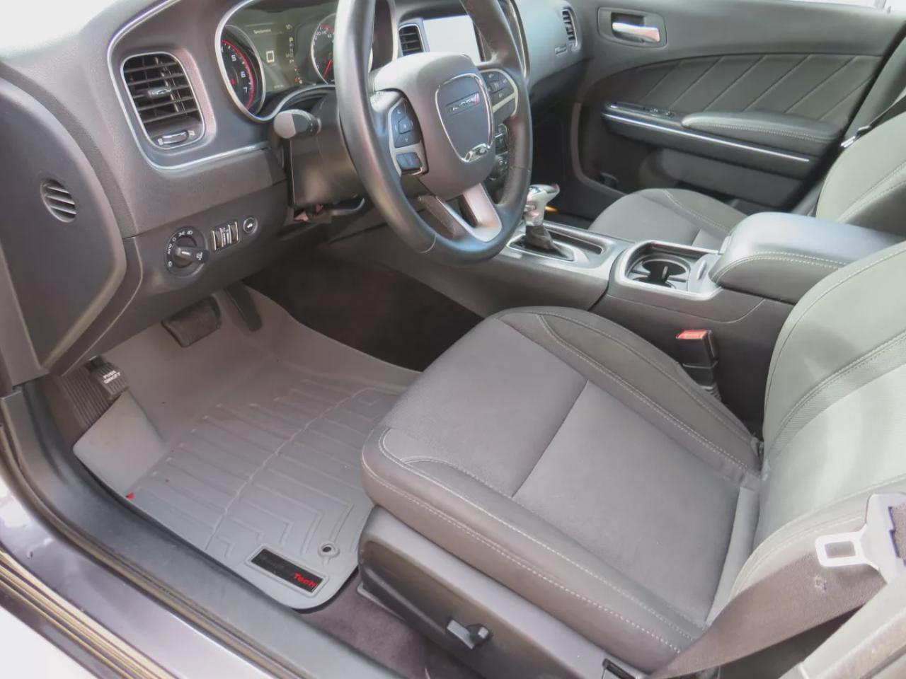 2017 Dodge Charger SXT (**SAFETY/CERTIFIED!!**AWD**ALLOY RIMS**REMOTE START**NAVIGATION**SUNROOF**FOG LIGHTS**REVERSE CAMERA**DUAL CLIMATE CONTROL**POWER SEATS**PUSH BUTTON START**HEATED SEATS**DIGITAL TOUCHSCREEN**CRUISE CONTROL**BLUETOOTH**) Photo