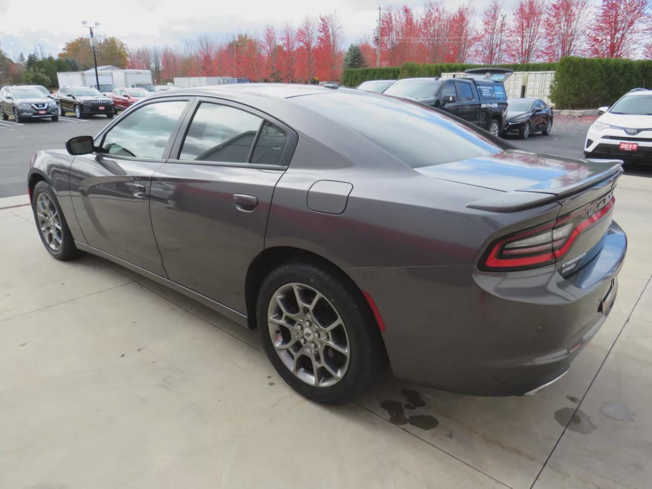 2017 Dodge Charger SXT (**SAFETY/CERTIFIED!!**AWD**ALLOY RIMS**REMOTE START**NAVIGATION**SUNROOF**FOG LIGHTS**REVERSE CAMERA**DUAL CLIMATE CONTROL**POWER SEATS**PUSH BUTTON START**HEATED SEATS**DIGITAL TOUCHSCREEN**CRUISE CONTROL**BLUETOOTH**) Photo2