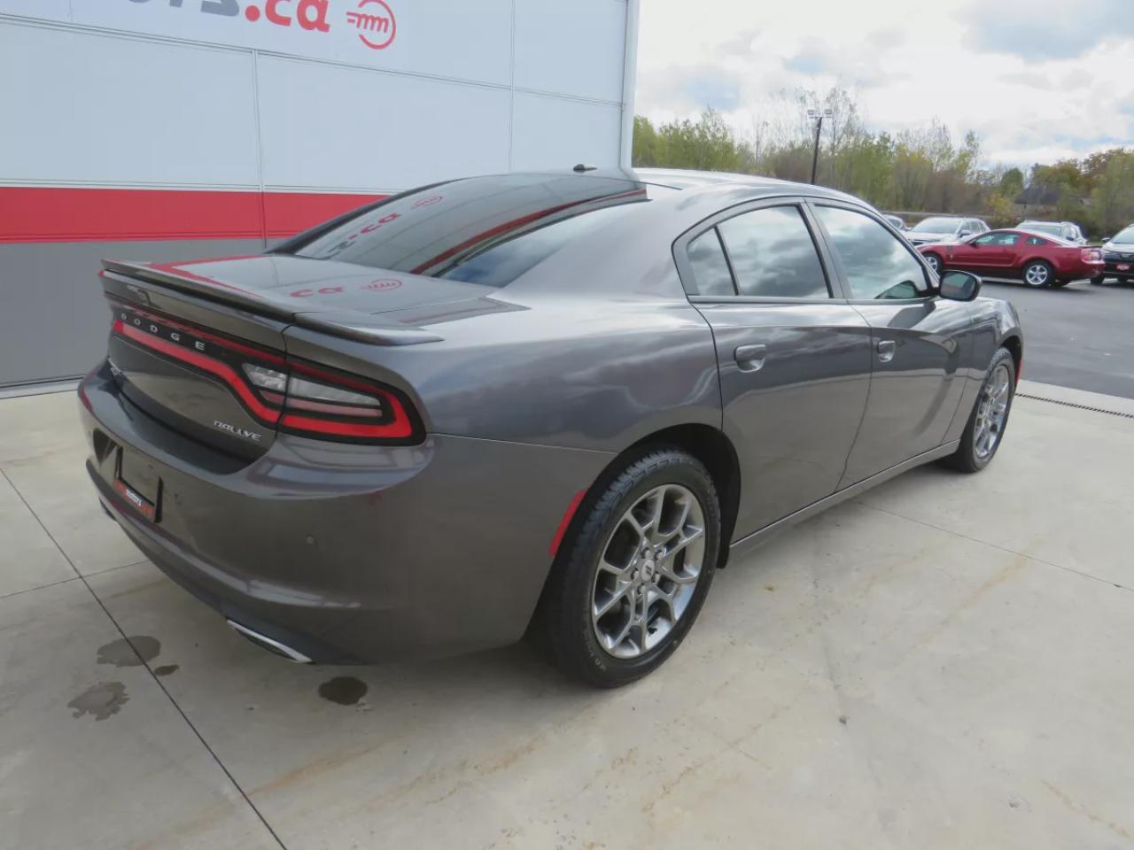 2017 Dodge Charger SXT (**SAFETY/CERTIFIED!!**AWD**ALLOY RIMS**REMOTE START**NAVIGATION**SUNROOF**FOG LIGHTS**REVERSE CAMERA**DUAL CLIMATE CONTROL**POWER SEATS**PUSH BUTTON START**HEATED SEATS**DIGITAL TOUCHSCREEN**CRUISE CONTROL**BLUETOOTH**) Photo