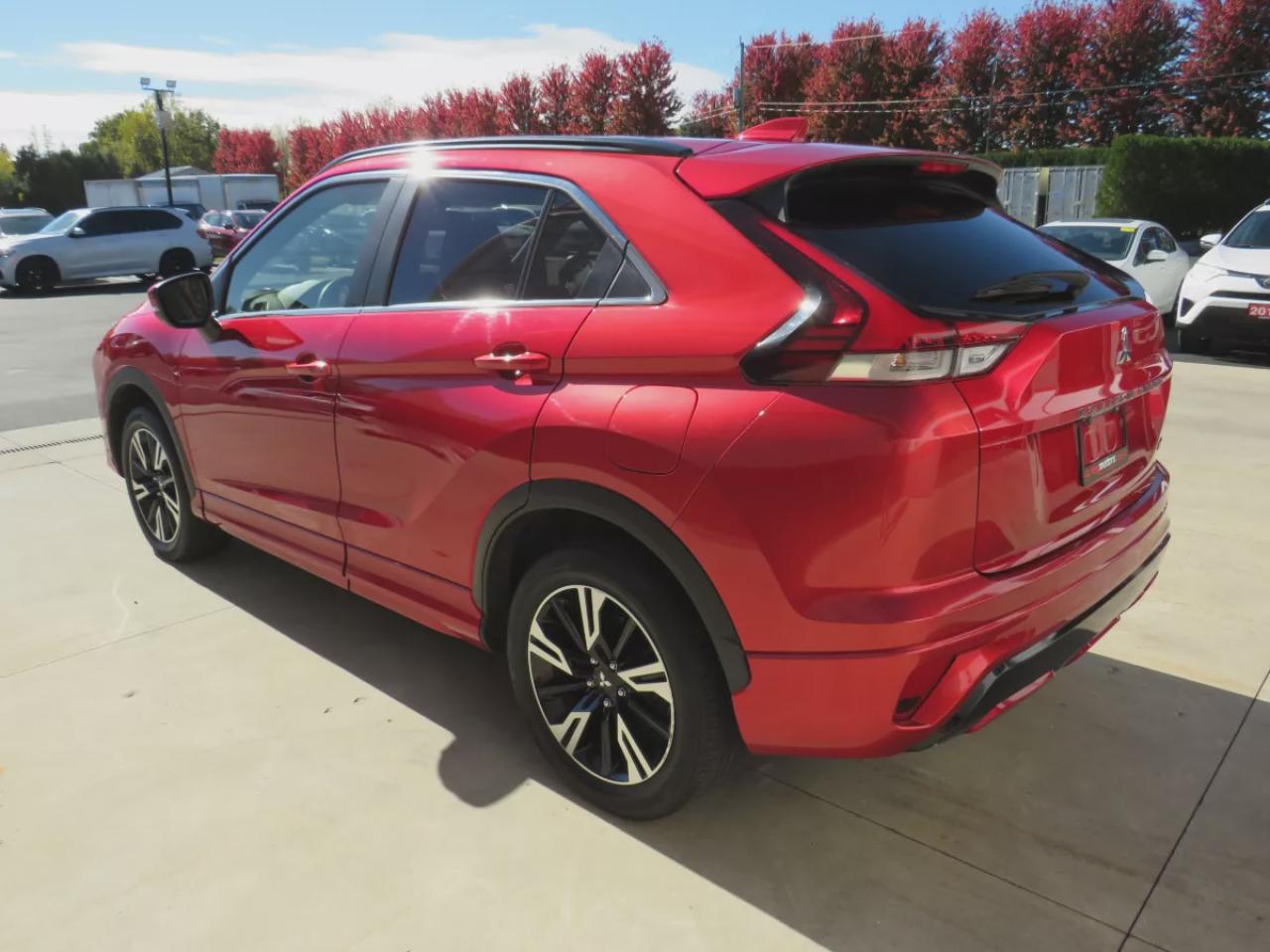 2023 Mitsubishi Eclipse Cross LE (**CLEAN TITLE/NO ACCIDENTS!!**SAFETY/CERTIFIED!!**4WD**LEATHER**POWER SEATS**HEATED SEATS**USB**ECO MODE**DUAL PANE SUNROOF**DIGITAL TOUCHSCREEN**NAVIGATION**360 DEGREE REVERSE CAMERA**LANE ASSIST**COLLISION WARNING**BLUETOOTH**CRUISE CONTROL**) Photo2