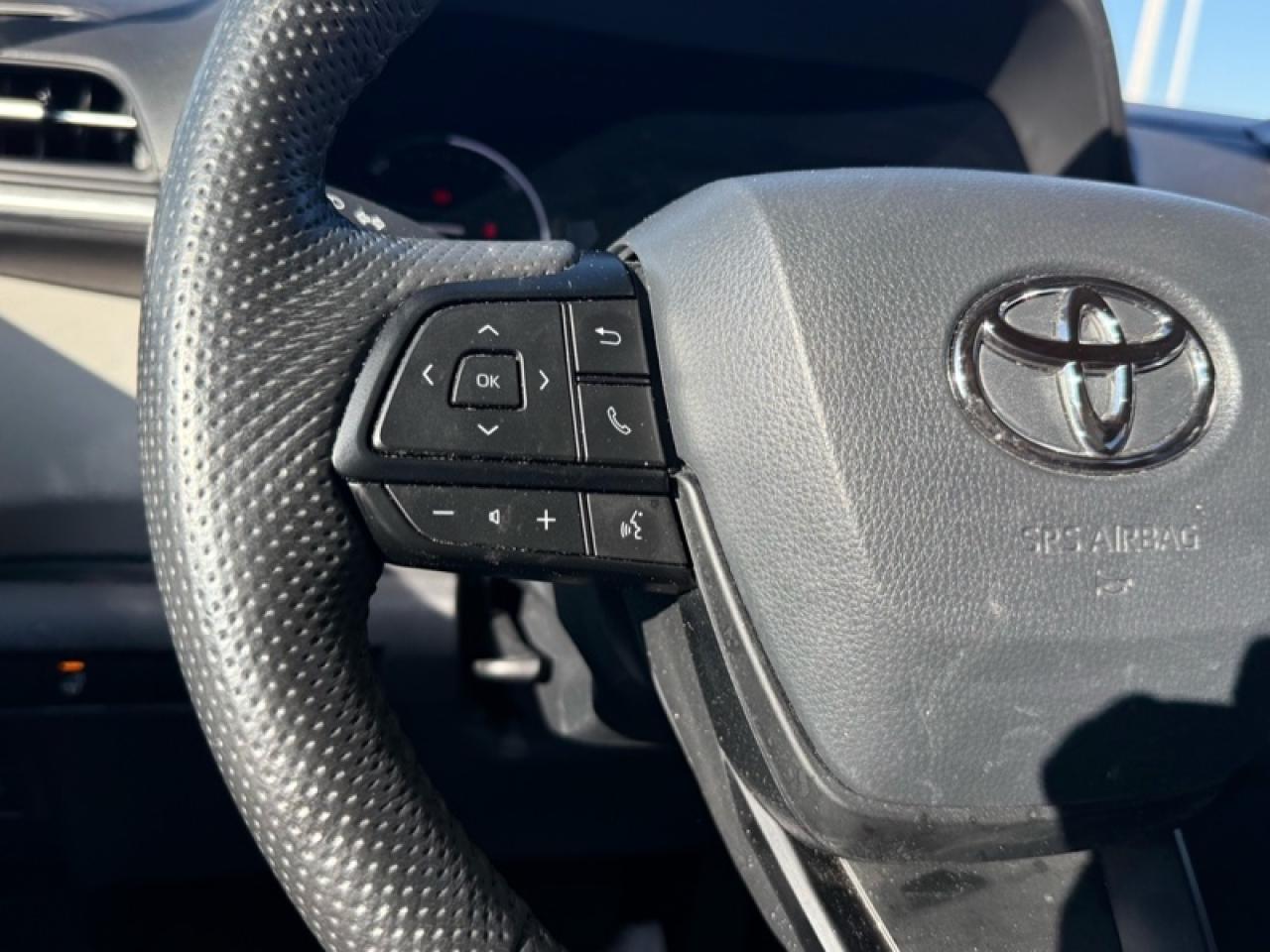 2024 Toyota Sienna LE Photo
