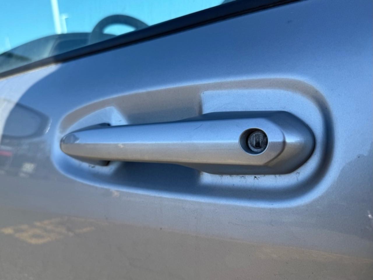 2024 Toyota Sienna LE Photo