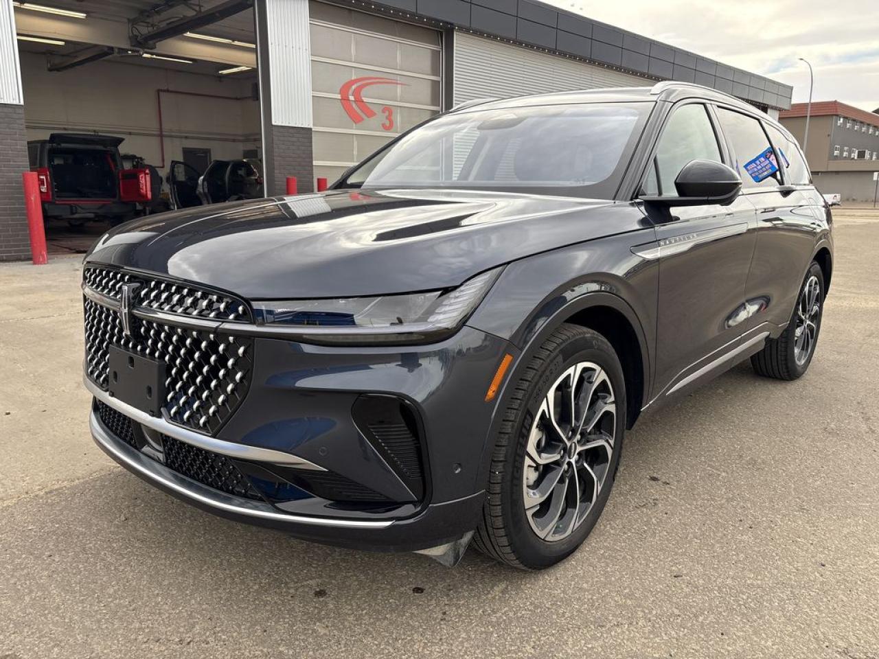 2024 Lincoln Nautilus RESERVE Photo1