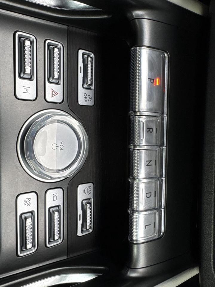 2024 Lincoln Nautilus RESERVE Photo5