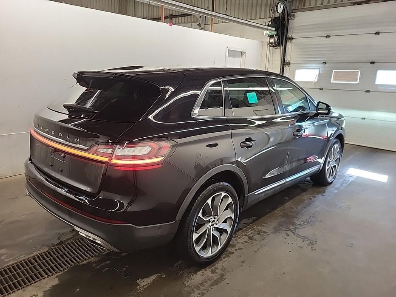 2022 Lincoln Nautilus RESERVE Photo