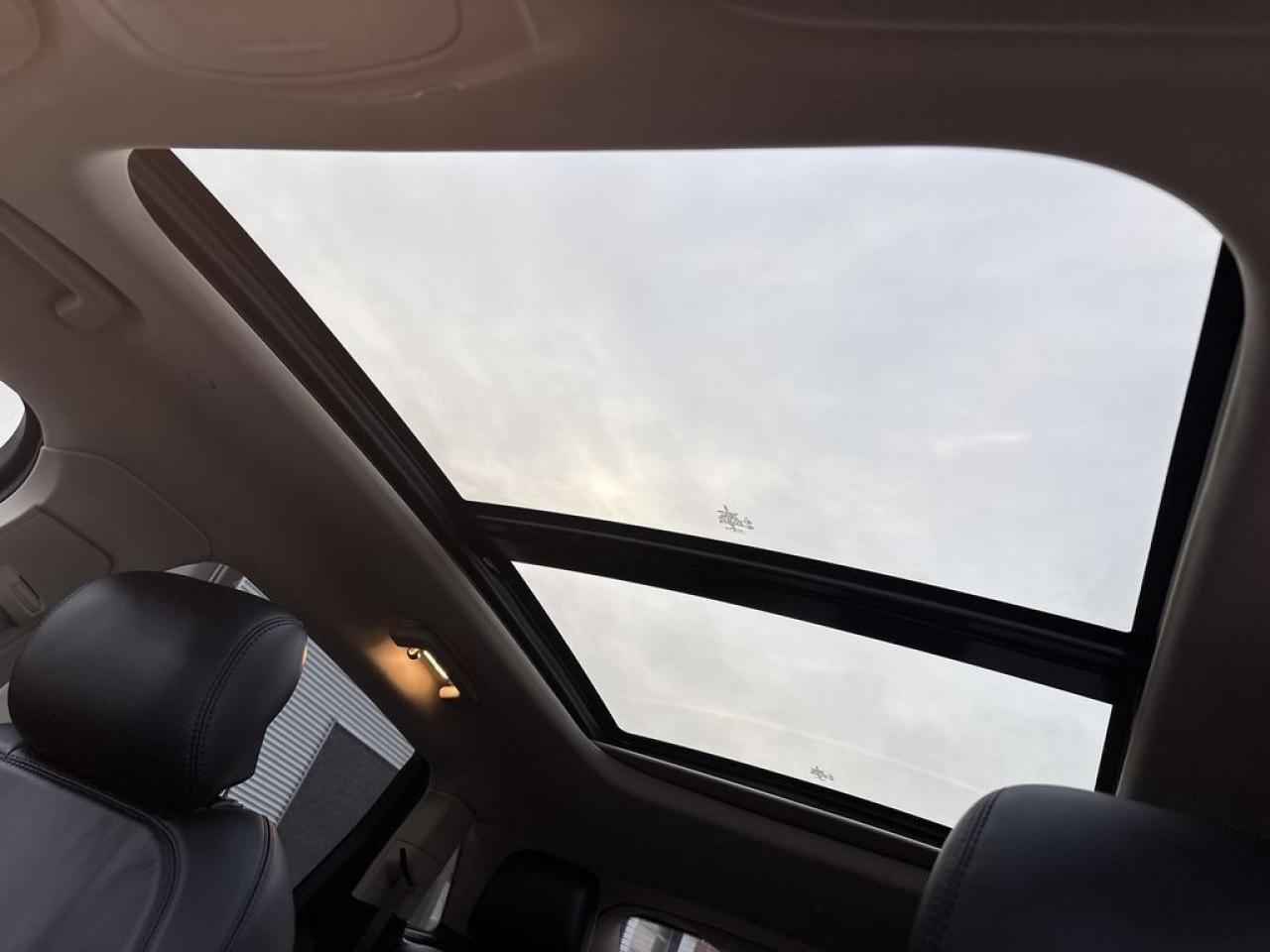 2022 Lincoln Nautilus RESERVE Photo5