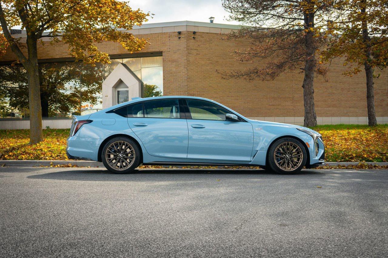 2025 Cadillac CT5-V Blackwing Photo