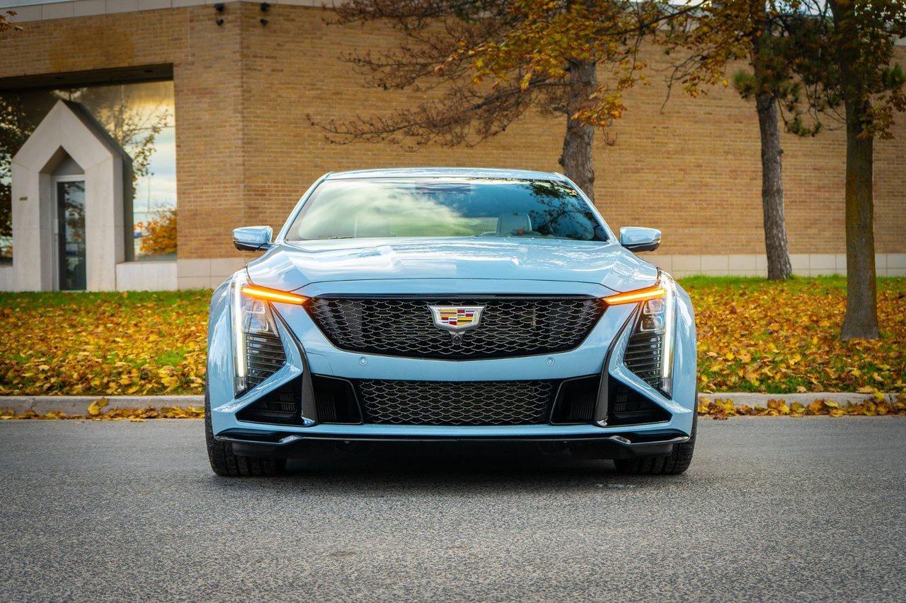 2025 Cadillac CT5-V Blackwing Photo